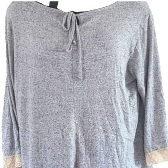NWT Forgotten Grace Women’s 3X Long Sleeve Crochet Lace Trim Tunic Top, Grey - Picture 5 of 6